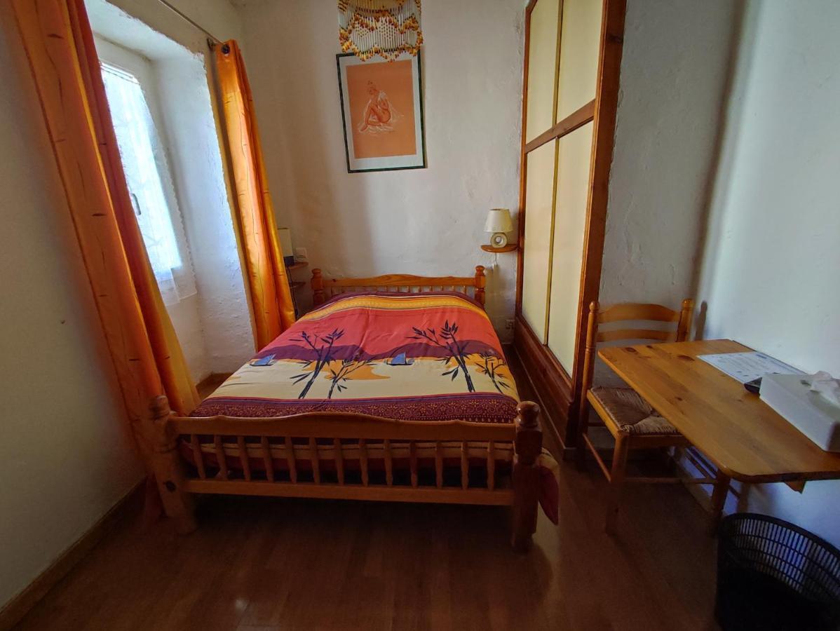 Auberge Lou Jas Soleilhas Zewnętrze zdjęcie