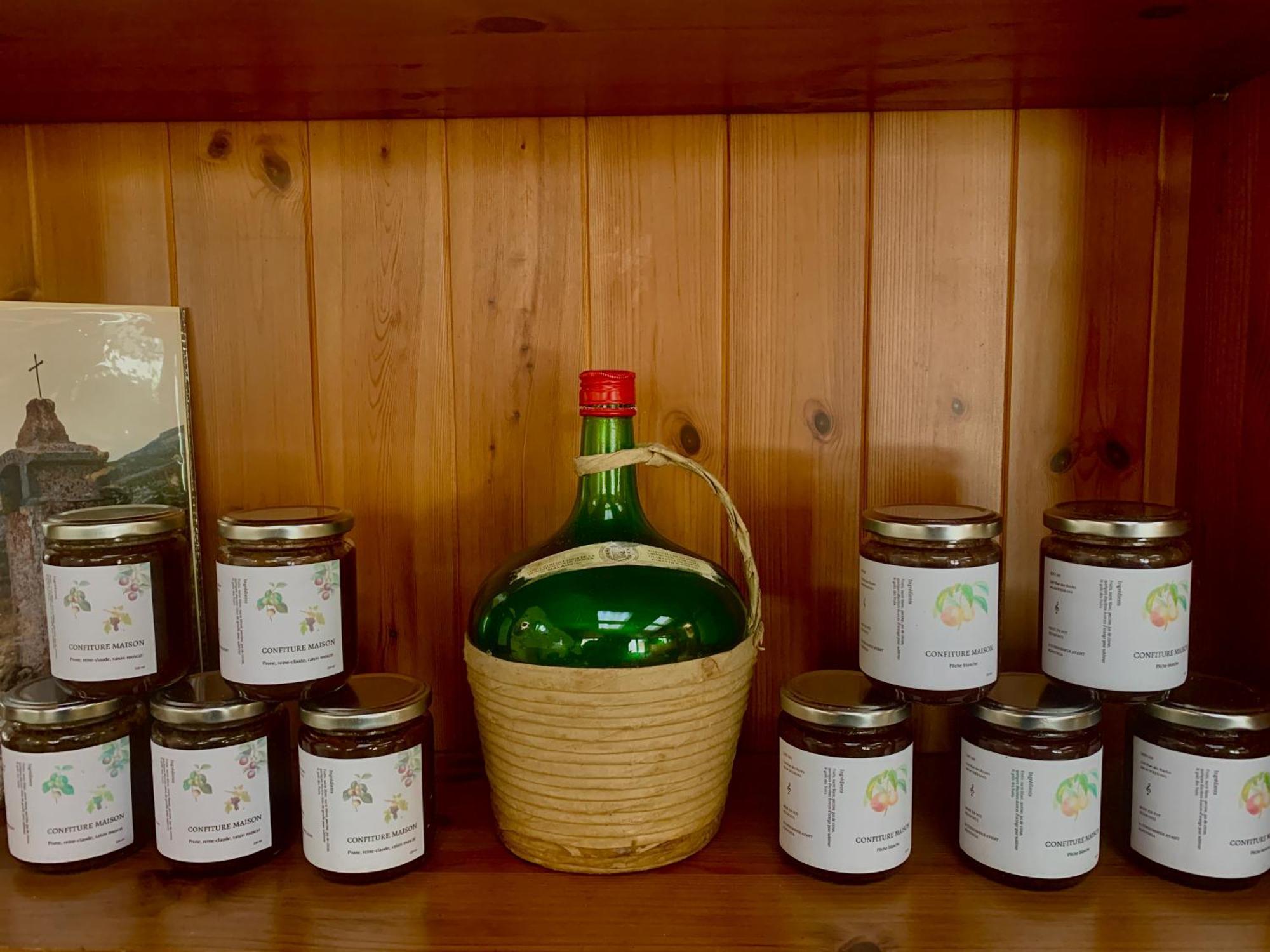 Auberge Lou Jas Soleilhas Zewnętrze zdjęcie