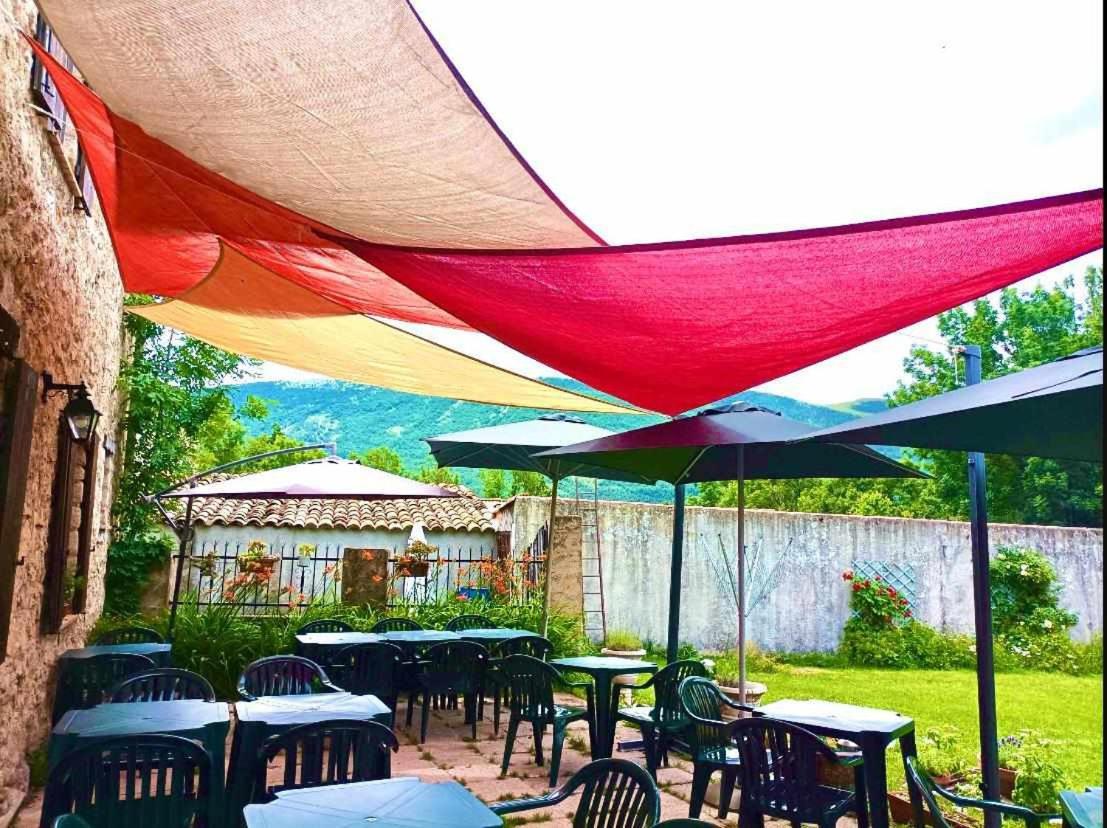 Auberge Lou Jas Soleilhas Zewnętrze zdjęcie