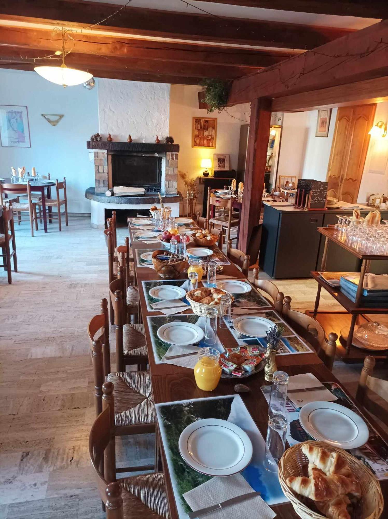 Auberge Lou Jas Soleilhas Zewnętrze zdjęcie